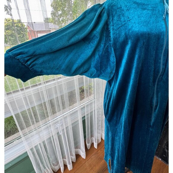 Vintage 80s robe, peacock blue velvet, batwing sleeves, front sipper, Sears - Picture 3 of 10